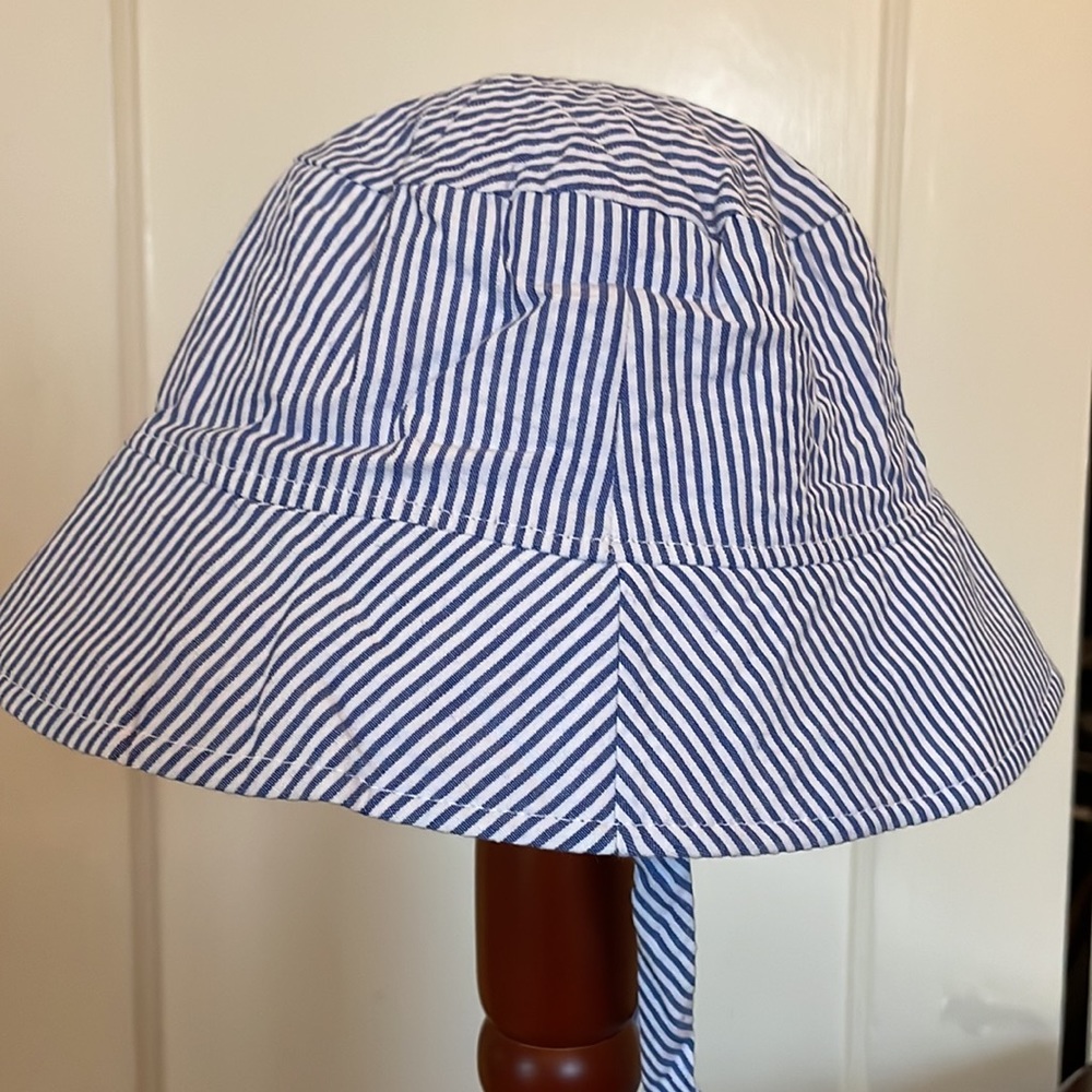 Seersucker summer bucket hat Carolina Baby Bonnet 0-12m